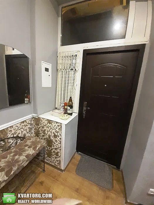 Rent out 1-room apartment. Львов, Крехівська — photo 4