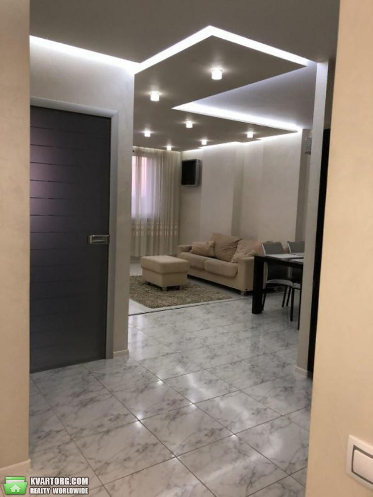 Rent out 2-room apartment. Киев, Гетьмана — photo 2