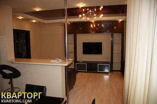 Rent out 3-room apartment. Киев,  Голосеевская — photo 2