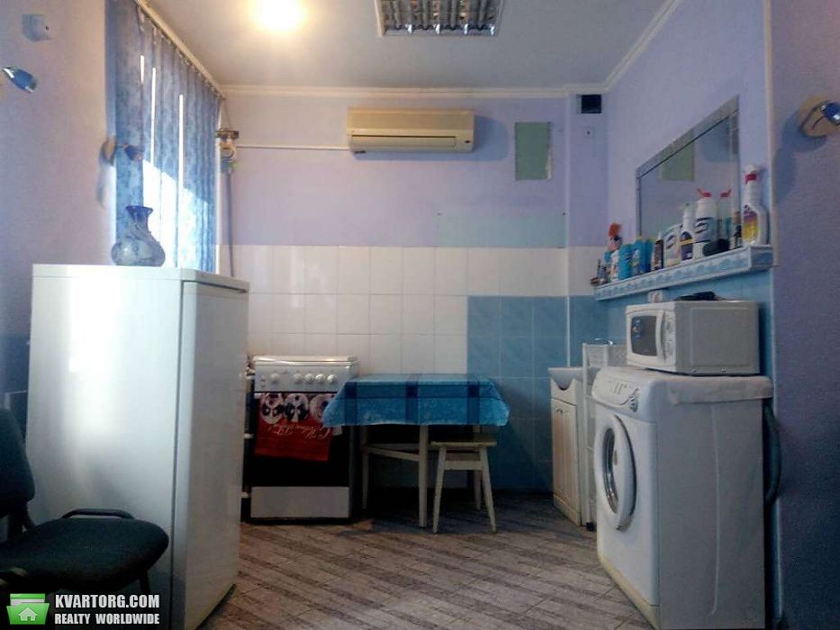 Sell 2-room apartment. Киев, Кириловская — photo 5
