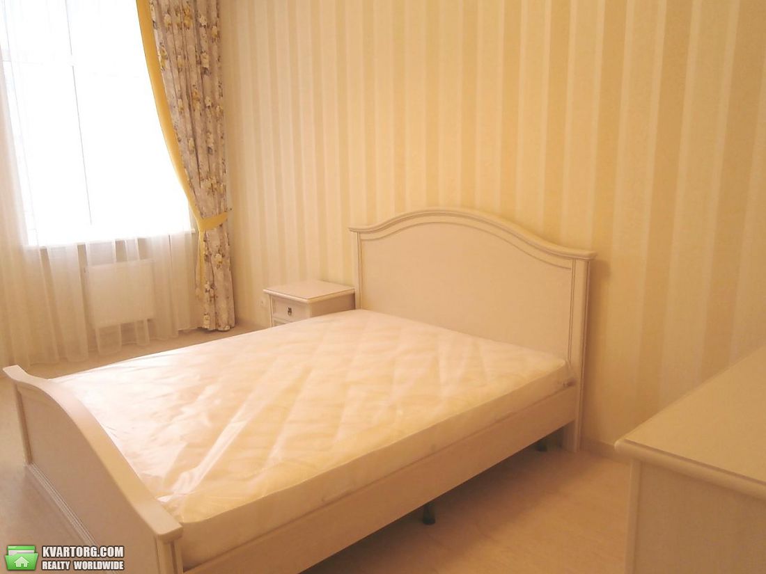 Rent out 3-room apartment. Киев,  Дмитриевская — photo 10
