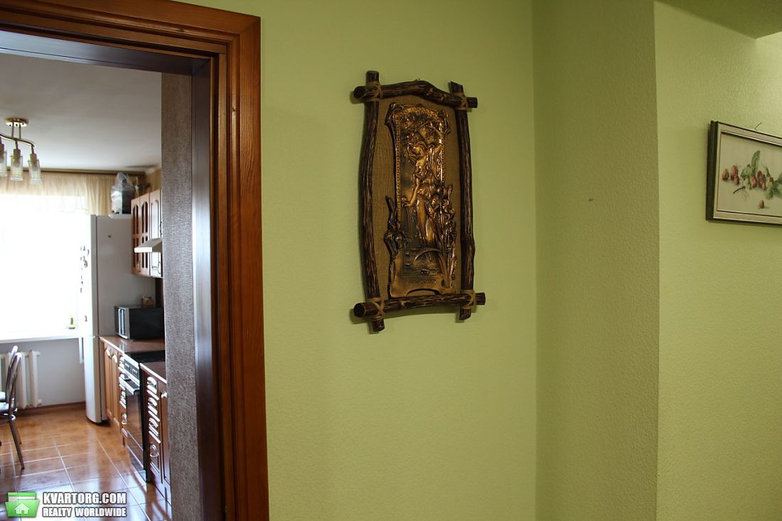 Rent out 2-room apartment. Киев,  Олевская — photo 6