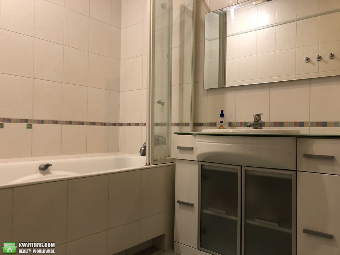 Rent out 2-room apartment. Киев,  Ахматовой — photo 2