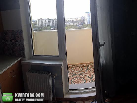 Rent out 1-room apartment. Киев,  Донца — photo 4
