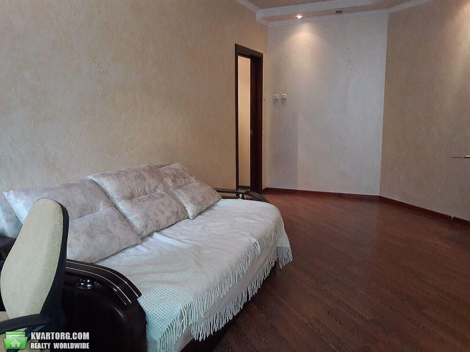 Sell 2-room apartment. Киев,  Срибнокильская — photo 2