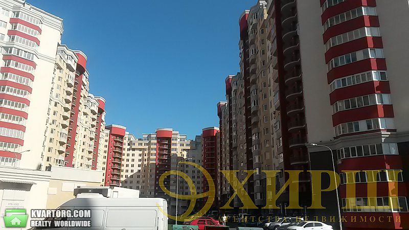 Sell 3-room apartment. Киев,  Ломоносова — photo 1
