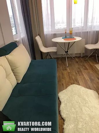 Rent out 2-room apartment. Киев,  Гмыри — photo 2