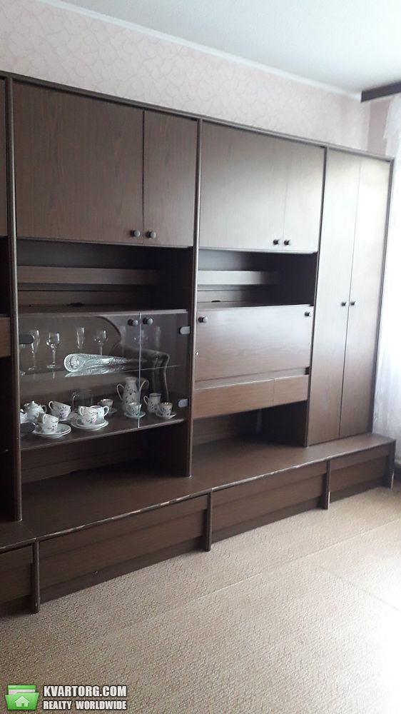 Rent out 3-room apartment. Киев, Заболотного — photo 1