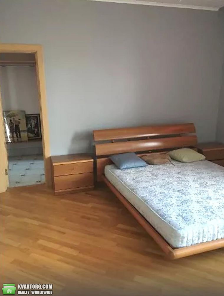 Rent out 4-room apartment. Киев,  Боткина — photo 4