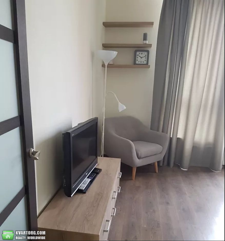 Rent out 1-room apartment. Киев, пр Победы — photo 2