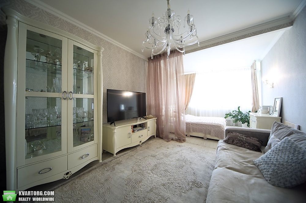 Sell 1-room apartment. Киев,  Вышгородская — photo 4