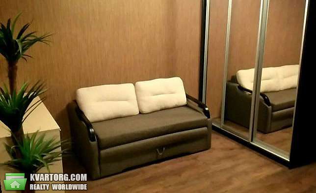 Rent out 1-room apartment. Киев,  Здолбуновская — photo 1