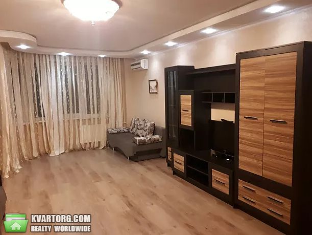 Rent out 3-room apartment. Киев,  Гашека — photo 2
