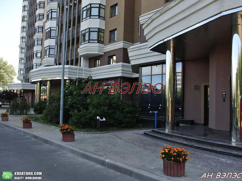 Sell 3-room apartment. Киев,  Дегтяревская — photo 2