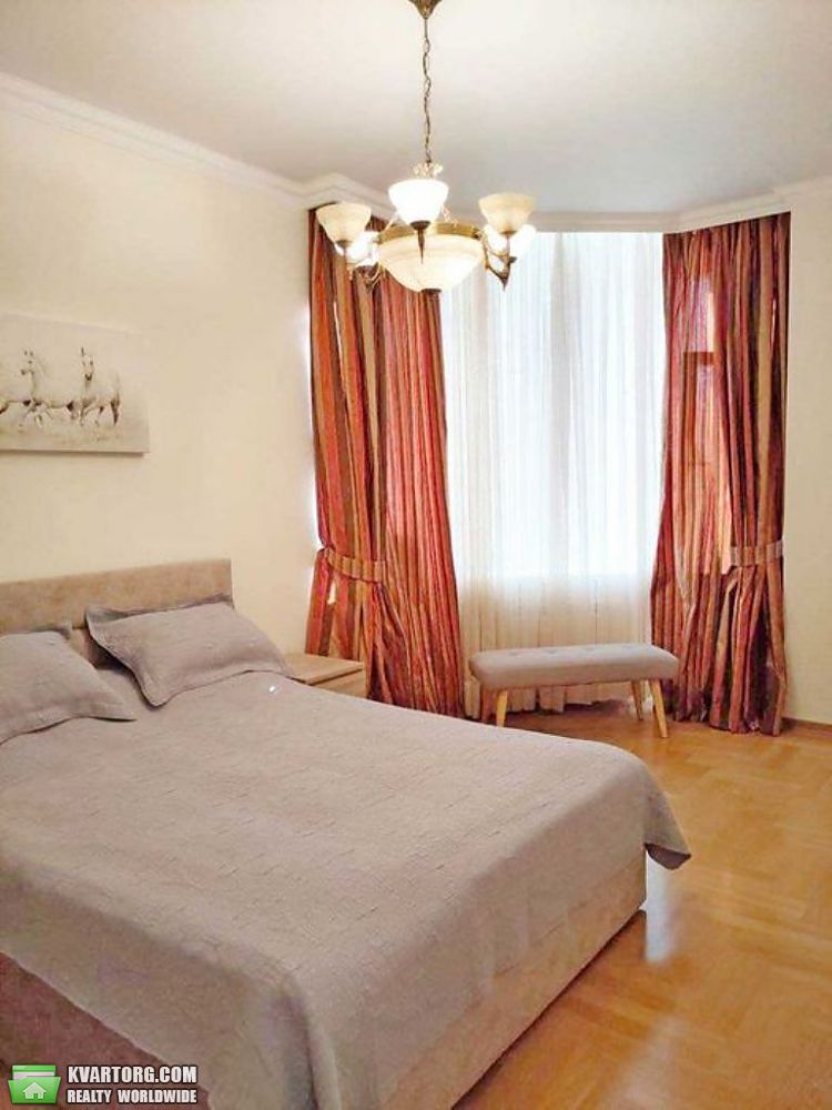 Rent out 3-room apartment. Киев,  Кловский спуск — photo 6