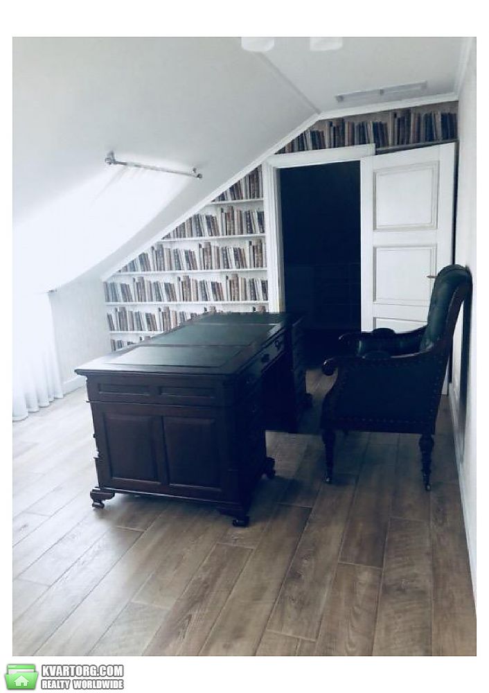 Sell house. Киев, Спортивная — photo 1
