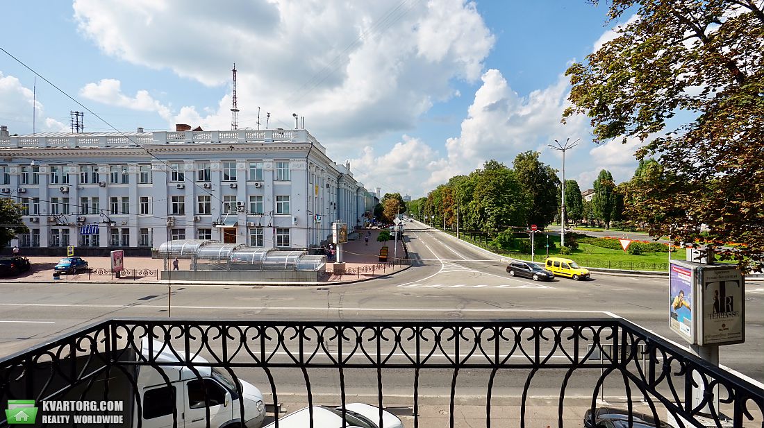 Rent out 2-room apartment. Чернигов, Проспект Победы — photo 7