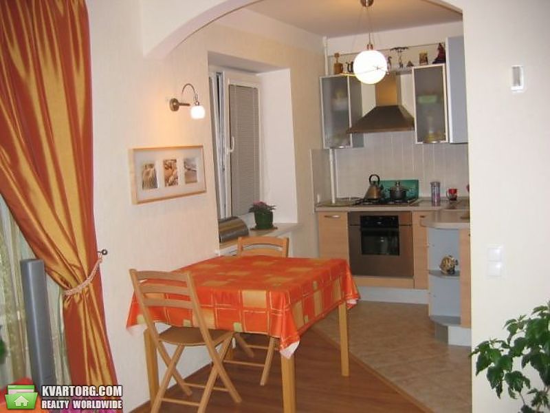 Sell 3-room apartment. Киев,  Пражская — photo 2