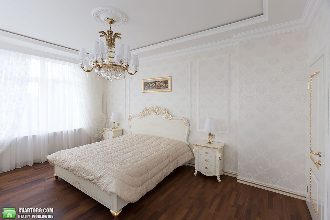 Rent out 3-room apartment. Киев,  Драгомирова — photo 1