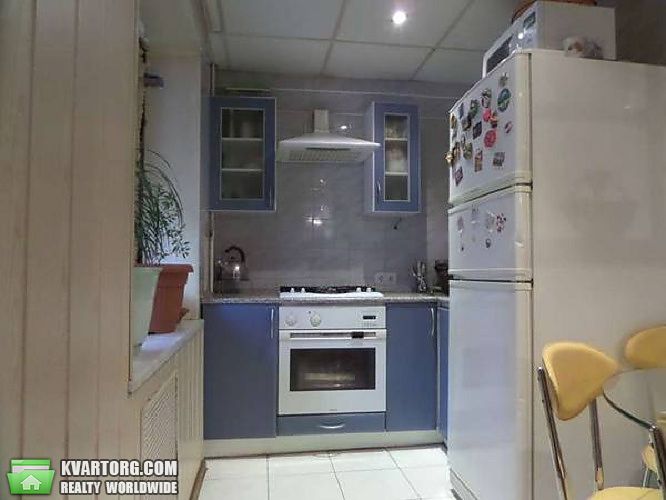 Sell 3-room apartment. Киев,  Зодчих — photo 9