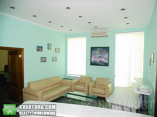 Sell 4-room apartment. Киев,  Богдана Хмельницкого — photo 2