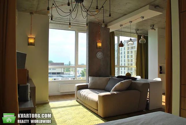Rent out 1-room apartment. Киев, Практичная — photo 2