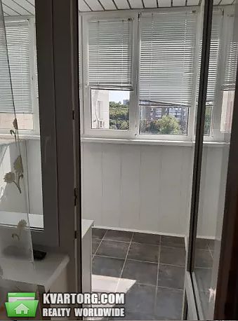 Rent out 2-room apartment. Киев, Сеченова — photo 9