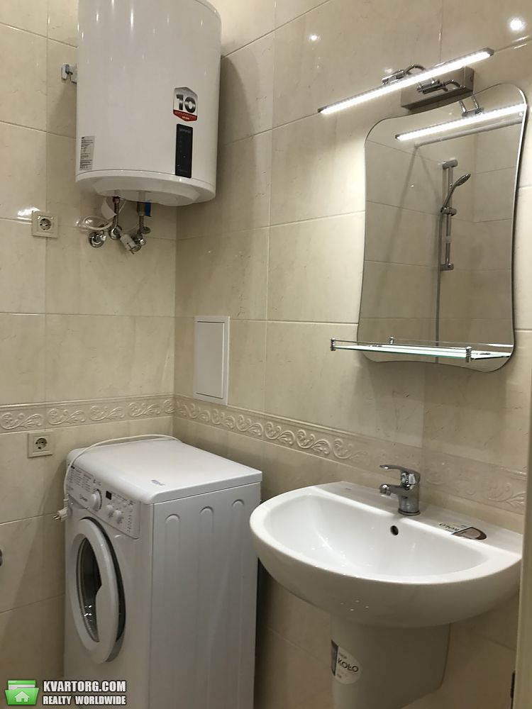 Rent out 2-room apartment. Одесса, Французский бульвар — photo 4