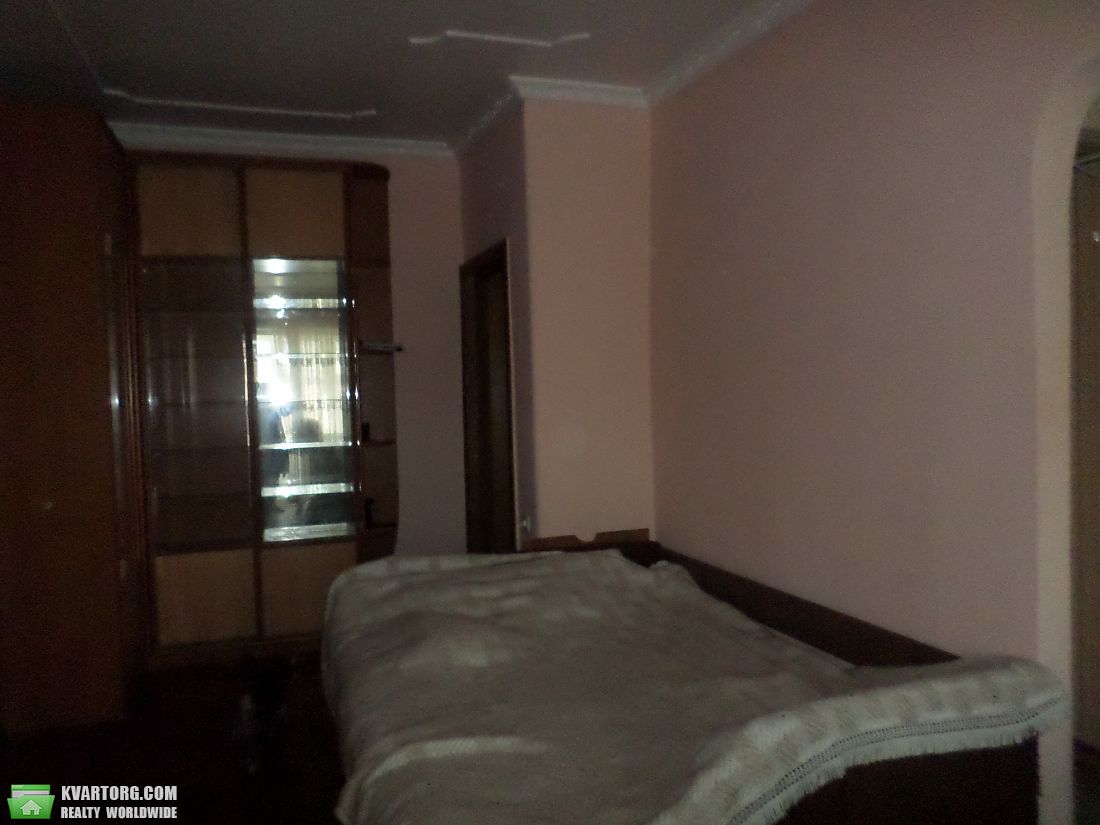 Sell 2-room apartment. Киев,  Набережно-Луговая — photo 3