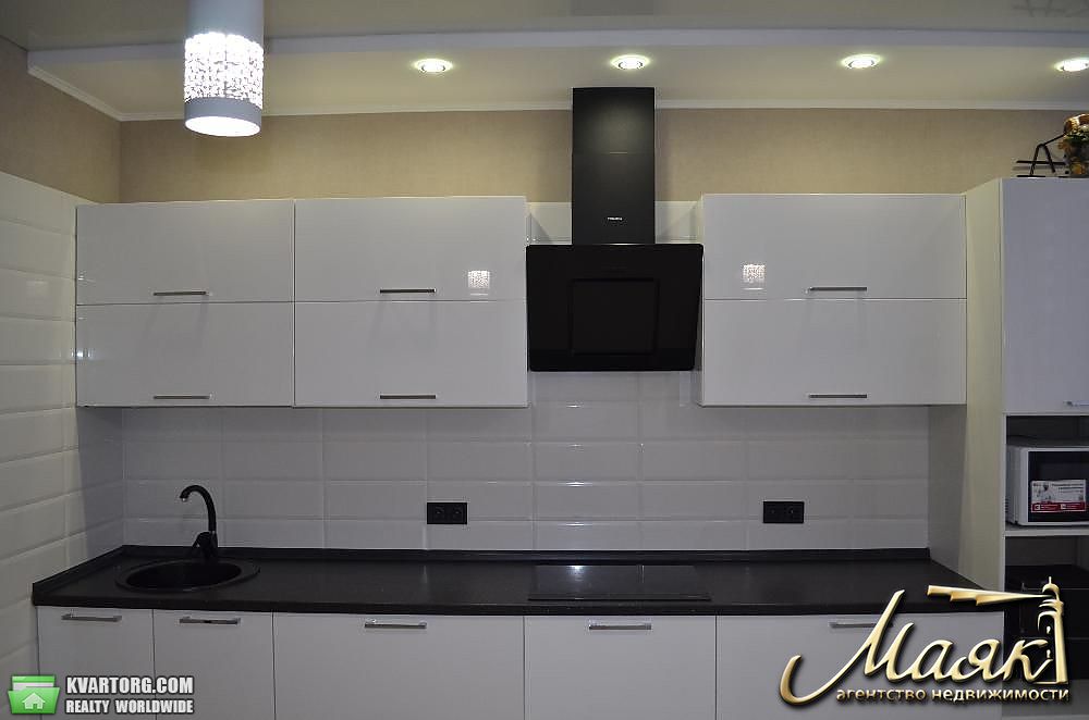 Sell 1-room apartment. Киев,  Драгоманова — photo 2