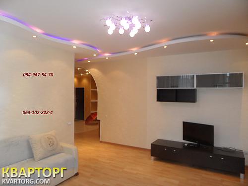 Rent out 3-room apartment. Одесса, Тополевая — photo 1