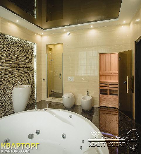 Sell 4-room apartment. Киев,  Драгомирова — photo 9