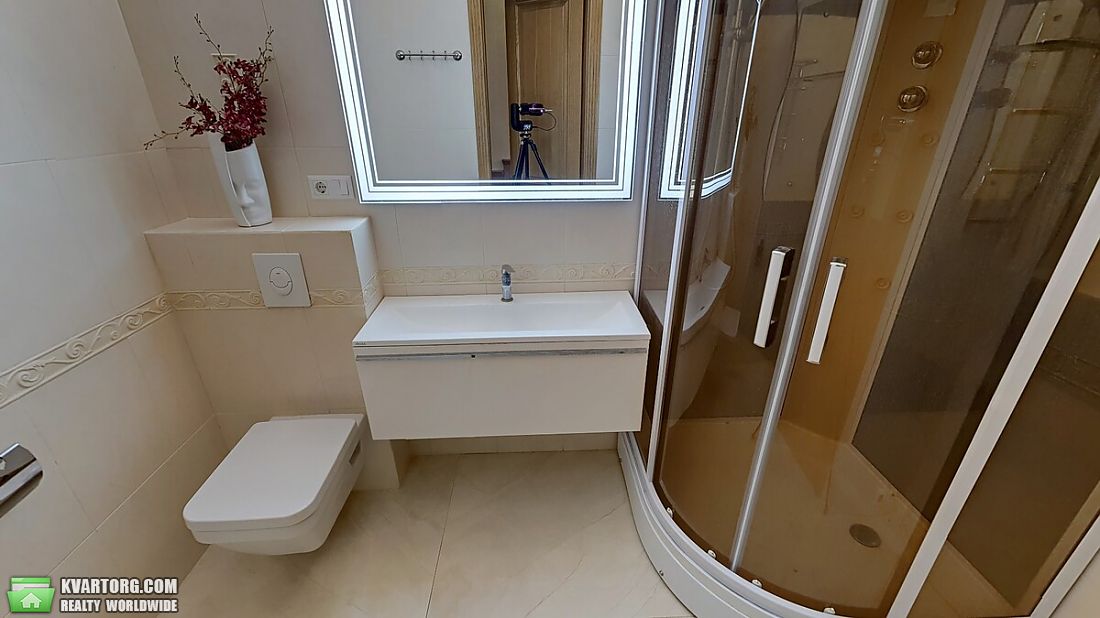 Rent out 3-room apartment. Киев, Кловский спуск — photo 8