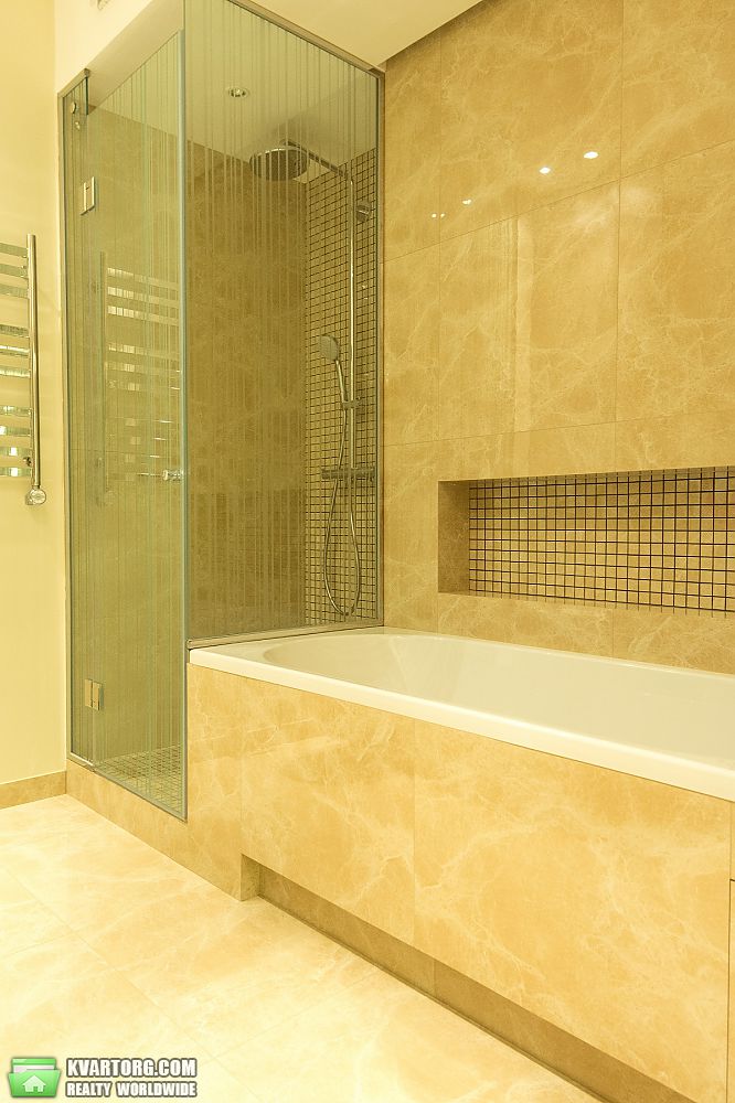 Rent out 4-room apartment. Киев, Драгомирова ул. — photo 6