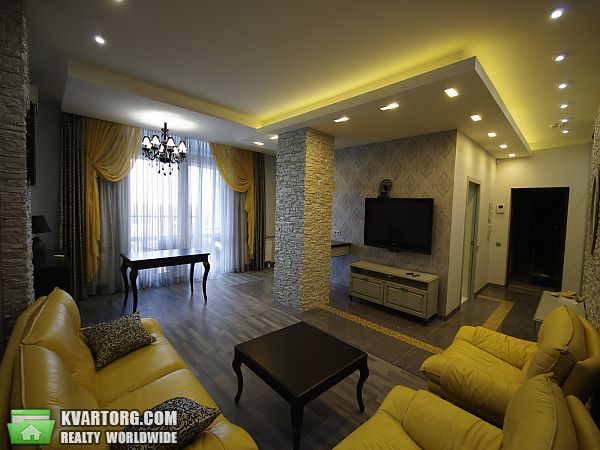 Rent out 2-room apartment. Днепропетровск,  Кирова — photo 1