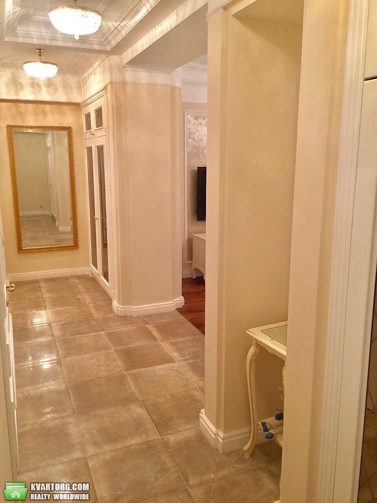 Rent out 3-room apartment. Киев, Звенирецкая — photo 5