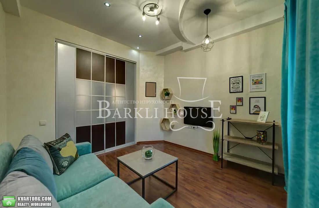Rent out 3-room apartment. Киев,  Большая Васильковская — photo 3