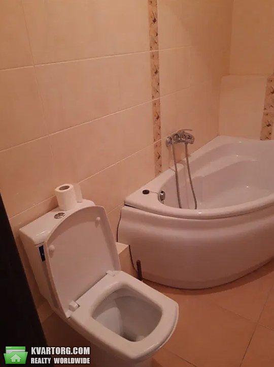 Rent out 1-room apartment. Киев,  Жилянская — photo 5