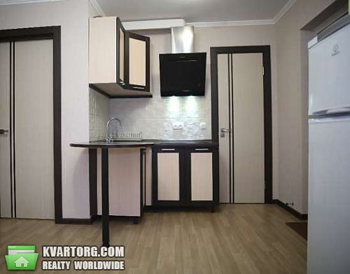 Rent out 2-room apartment. Киев, Урловская — photo 1