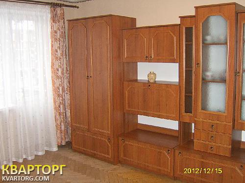 Rent out 2-room apartment. Киев,  Тростянецкая — photo 1