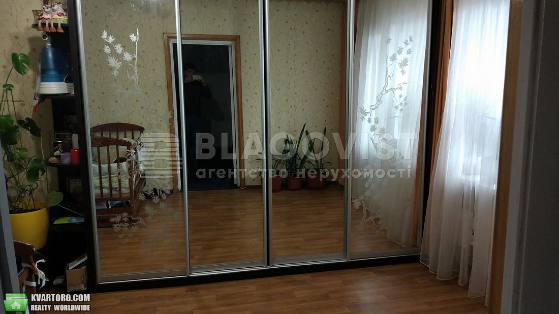 Sell 4-room apartment. Киев,  Декабристов — photo 3