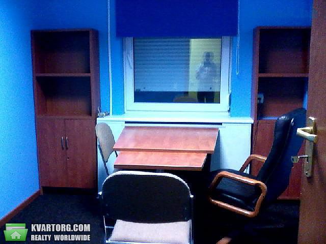 Rent out office. Киев,  Российская ул. — photo 1