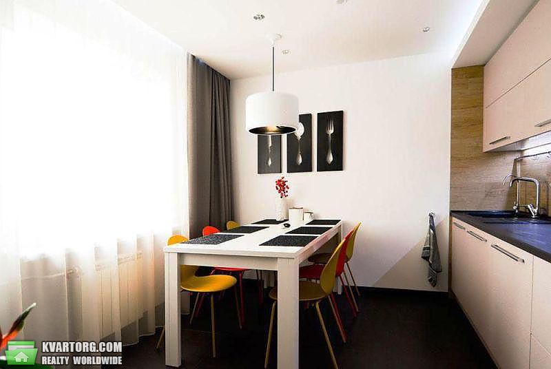 Rent out 3-room apartment. Киев,  Уборевича — photo 2