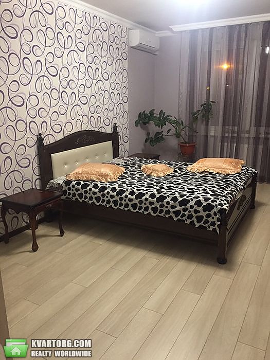 Sell 3-room apartment. Киев,  Макаренко — photo 3