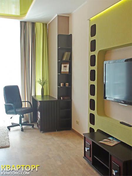 Rent out 2-room apartment. Киев, Драгомирова — photo 8