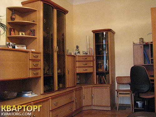 Rent out 3-room apartment. Киев,  Белорусская — photo 1