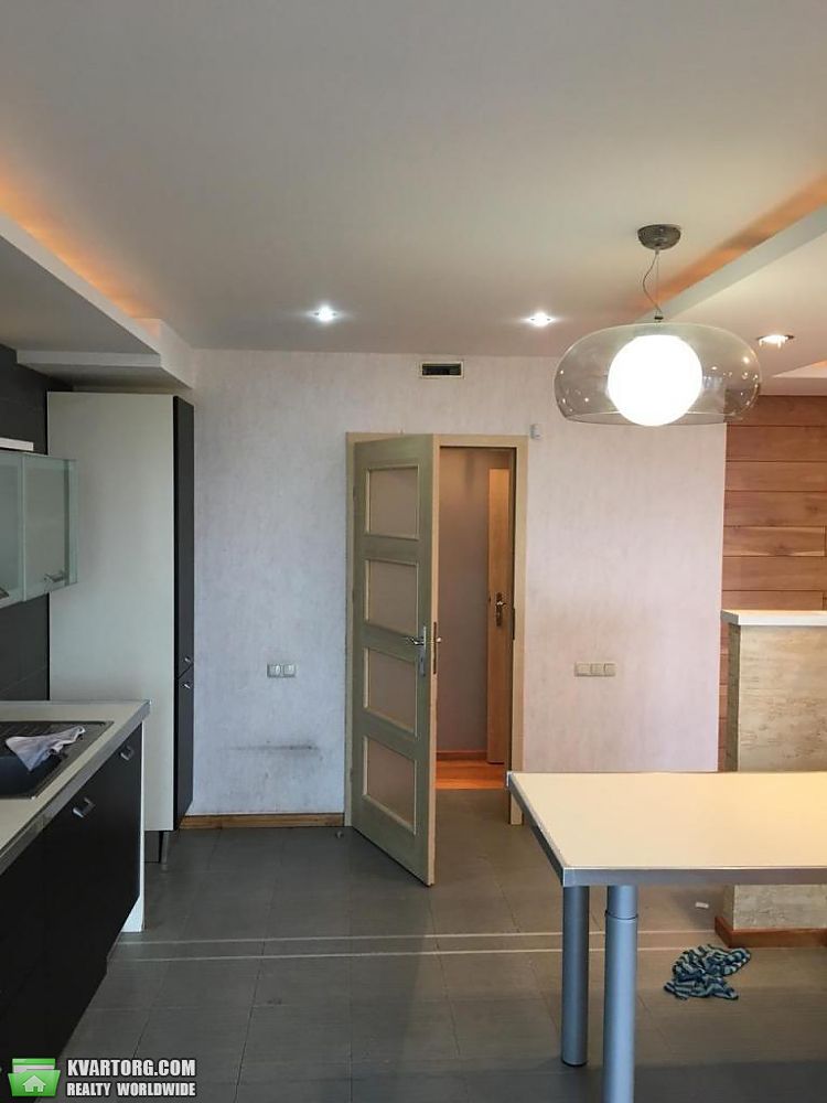 Rent out 3-room apartment. Киев,  Мирного Панаса — photo 4