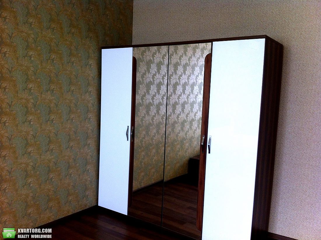 Rent out 2-room apartment. Киев,  Лабораторная — photo 6