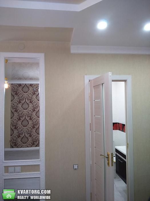 Sell 1-room apartment. Киев,  Лятошинского — photo 1