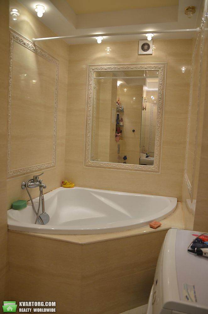 Rent out 2-room apartment. Киев,  Якира — photo 5